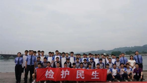 青枫号到站！增殖放流+以案说法以法治“蓝”守护生态“绿”(图1)