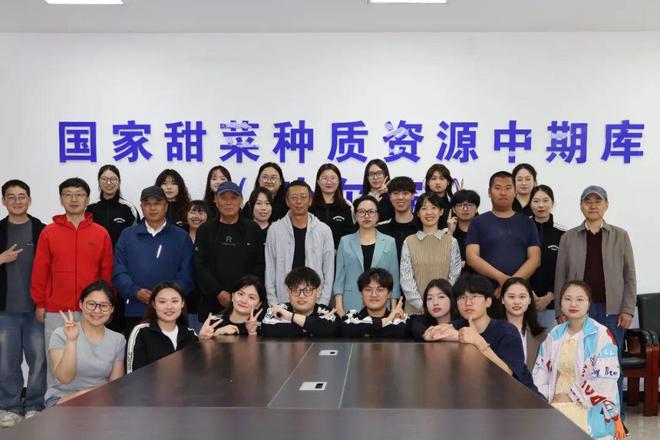 教师风采录专访现代农业与生态环境学院兴旺研究员(图5)