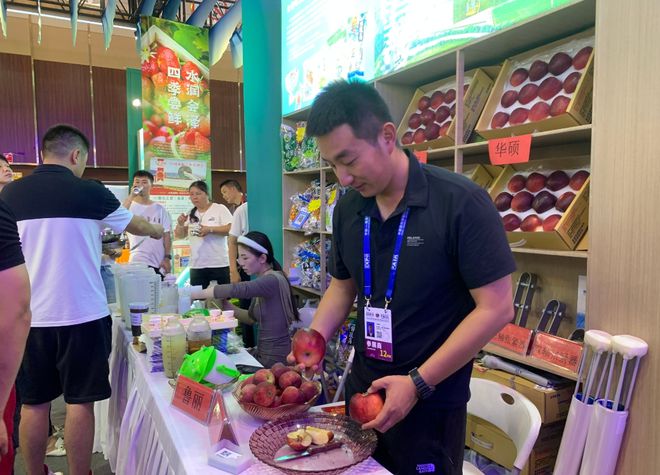 马龙区生态农产品惊艳亮相南博会(图5)