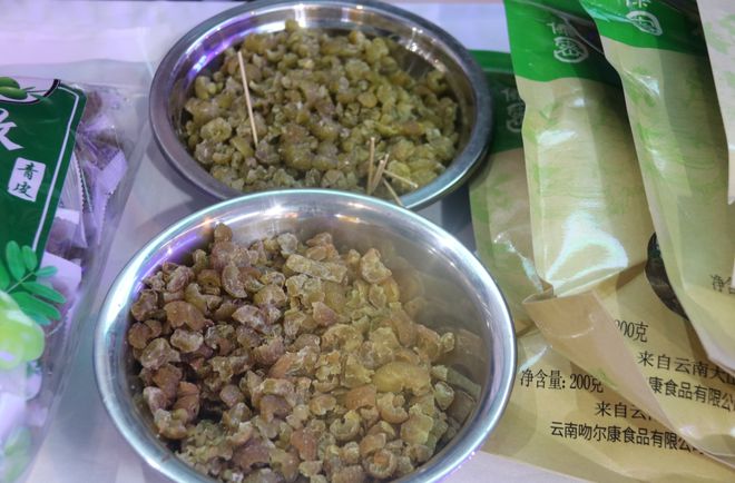 马龙区生态农产品惊艳亮相南博会(图2)