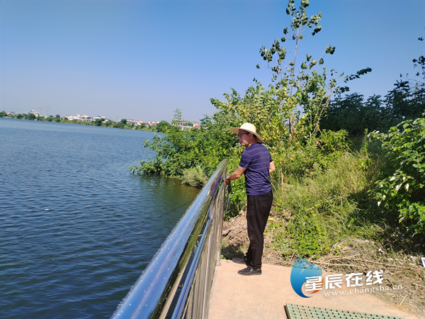 长沙市生态环境局宁乡分局“科技哨兵”严防河湖“富贵病”(图1)
