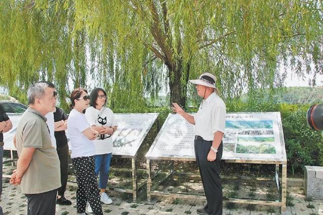 米脂县高西沟村大力推动特色农业、水保文化、生态旅游融合发展——绿妆重染好山水生态向美百姓富(图1)
