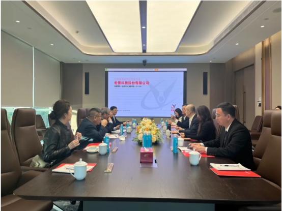 美国国际华人科技工商协会主席李大西先生莅临宏景科技考察交流(图1)