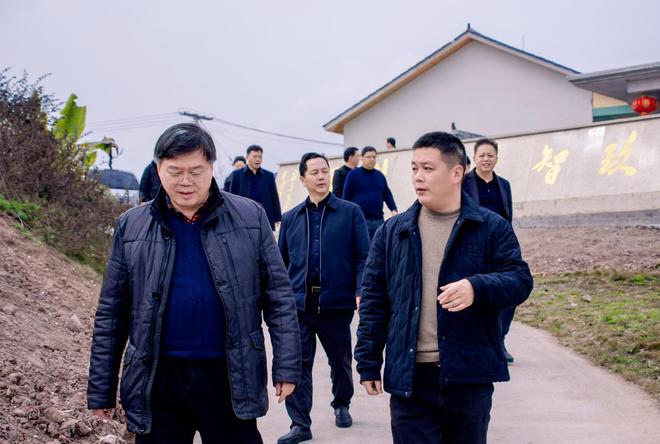 中国科学院桂建芳院士一行到访重庆金玖生态农业考察调研(图5)
