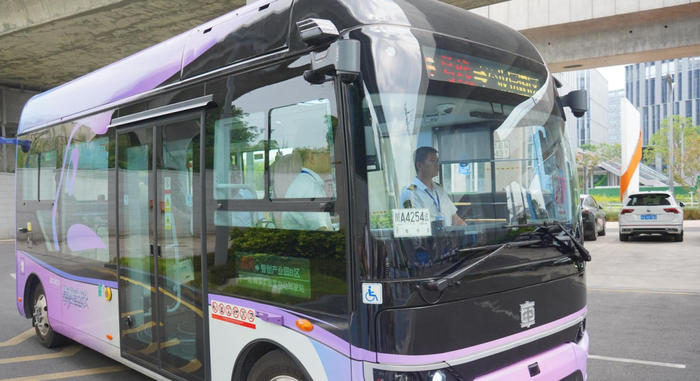 成都首批L4级自动驾驶公交示范场景落地成都未来科技城(图2)